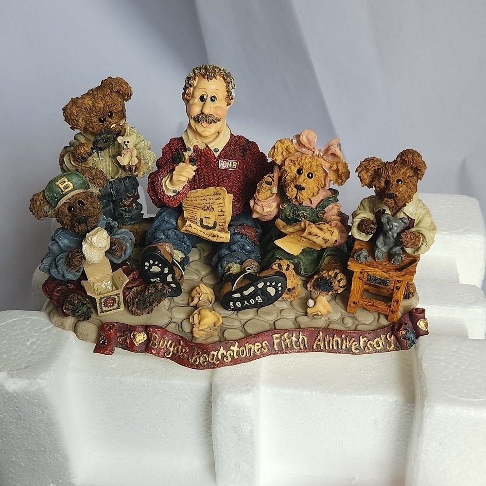 Boyds Bears bearstones fifth Anniversary (in box)